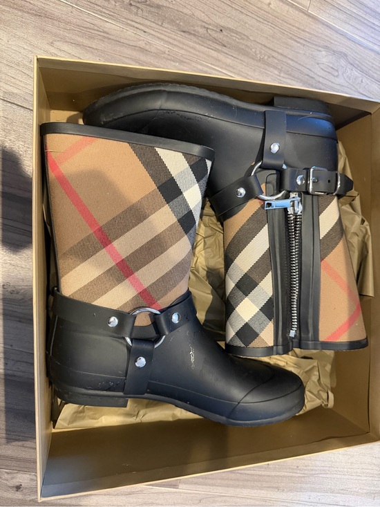 Burberry Shoes - Burberry Tan Check Rain Boots for women size 7.5